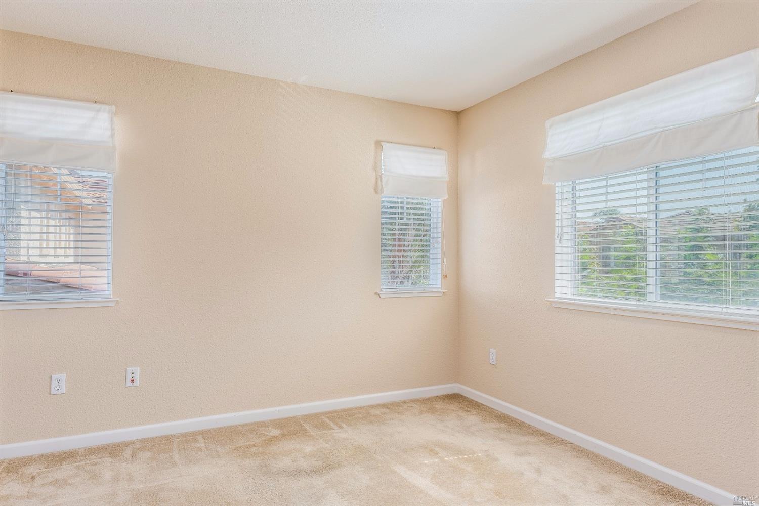 656 Parisio Cir, Fairfield, CA 94534 photo 28