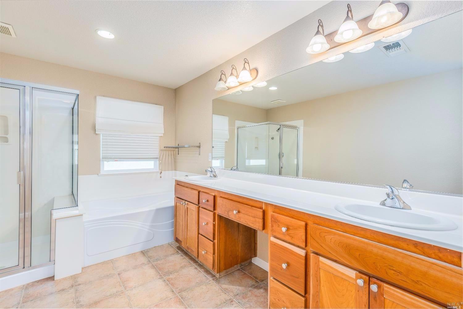 656 Parisio Cir, Fairfield, CA 94534 photo 16