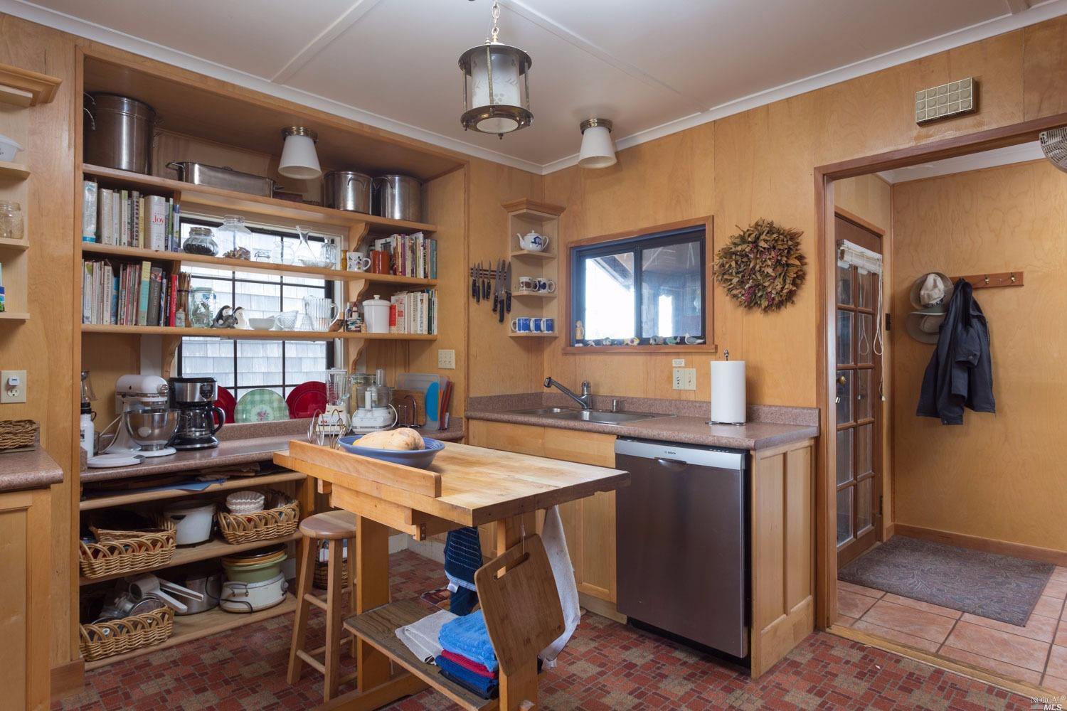 32 Ocean View Ave, Dillon Beach, CA 94929 photo 5