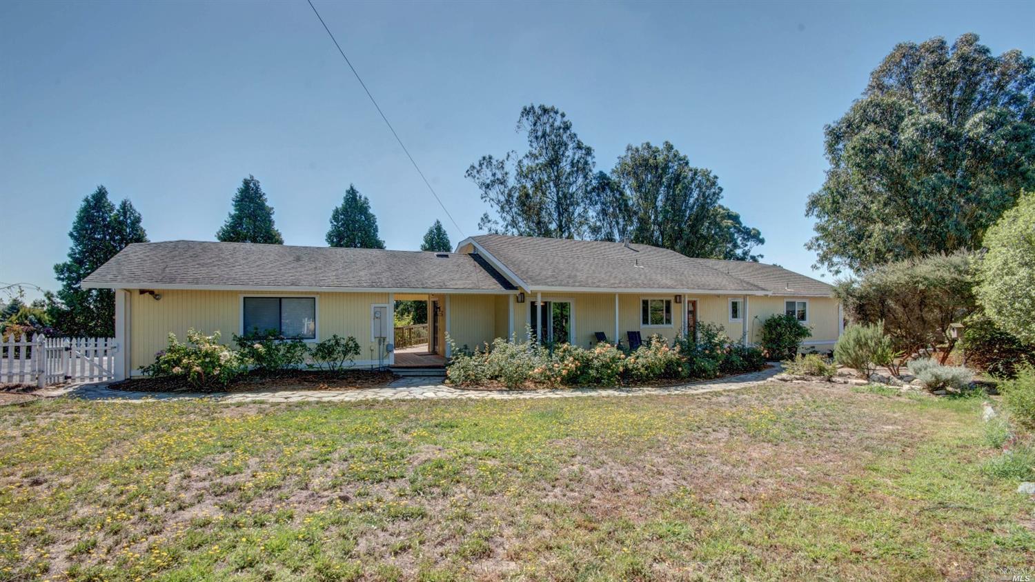 40 Everett Rd, Petaluma, CA 94952 photo 1