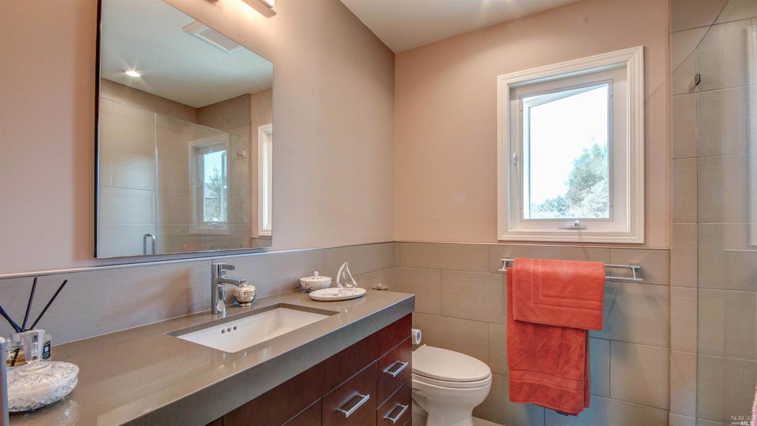 40 Everett Rd, Petaluma, CA 94952 photo 18