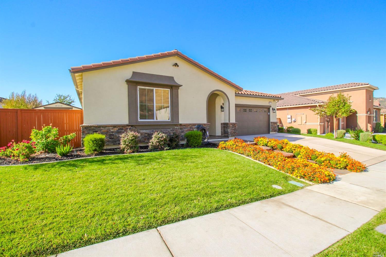1371 Couples Cir, Fairfield, CA 94533 photo 2