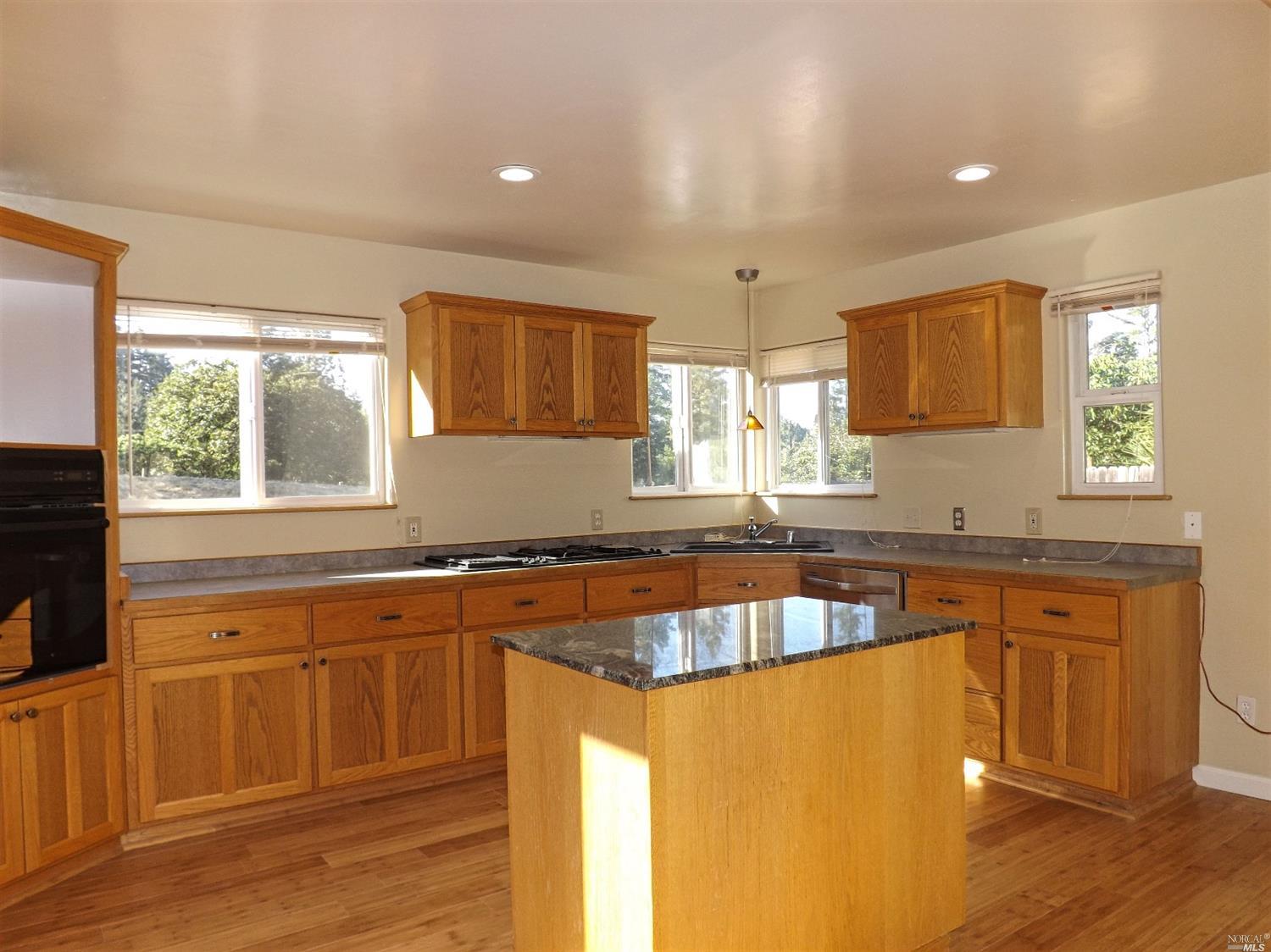 1841 Crawford Dr, Willits, CA 95490 photo 9