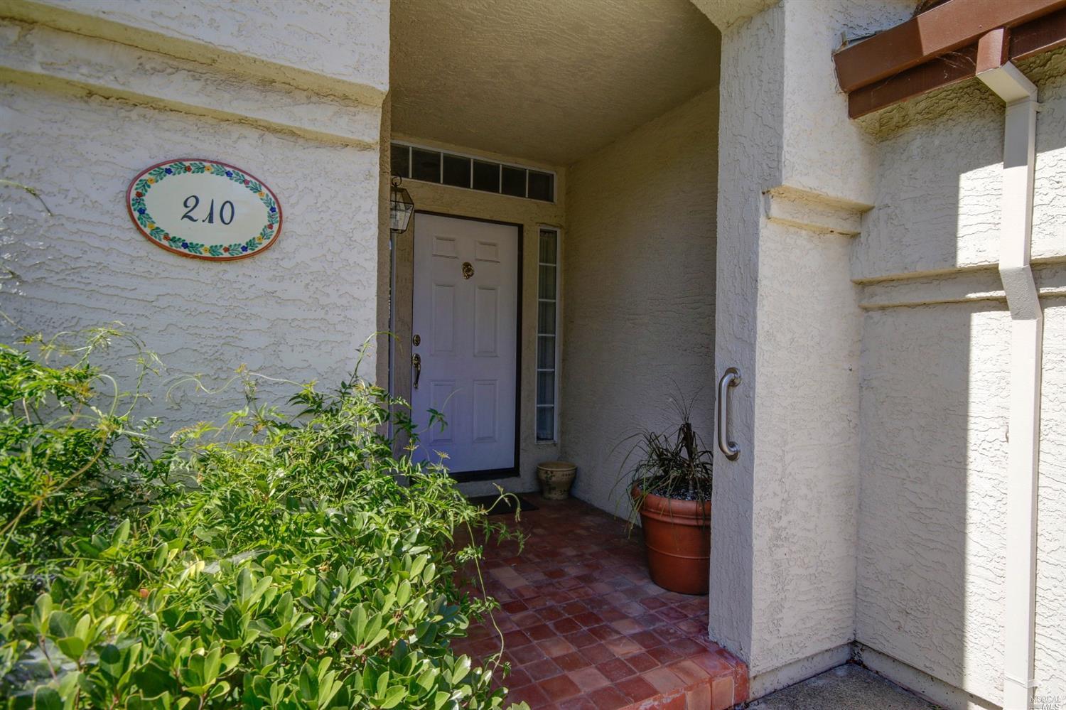 210 Windsor Dr, Petaluma, CA 94952 photo 3