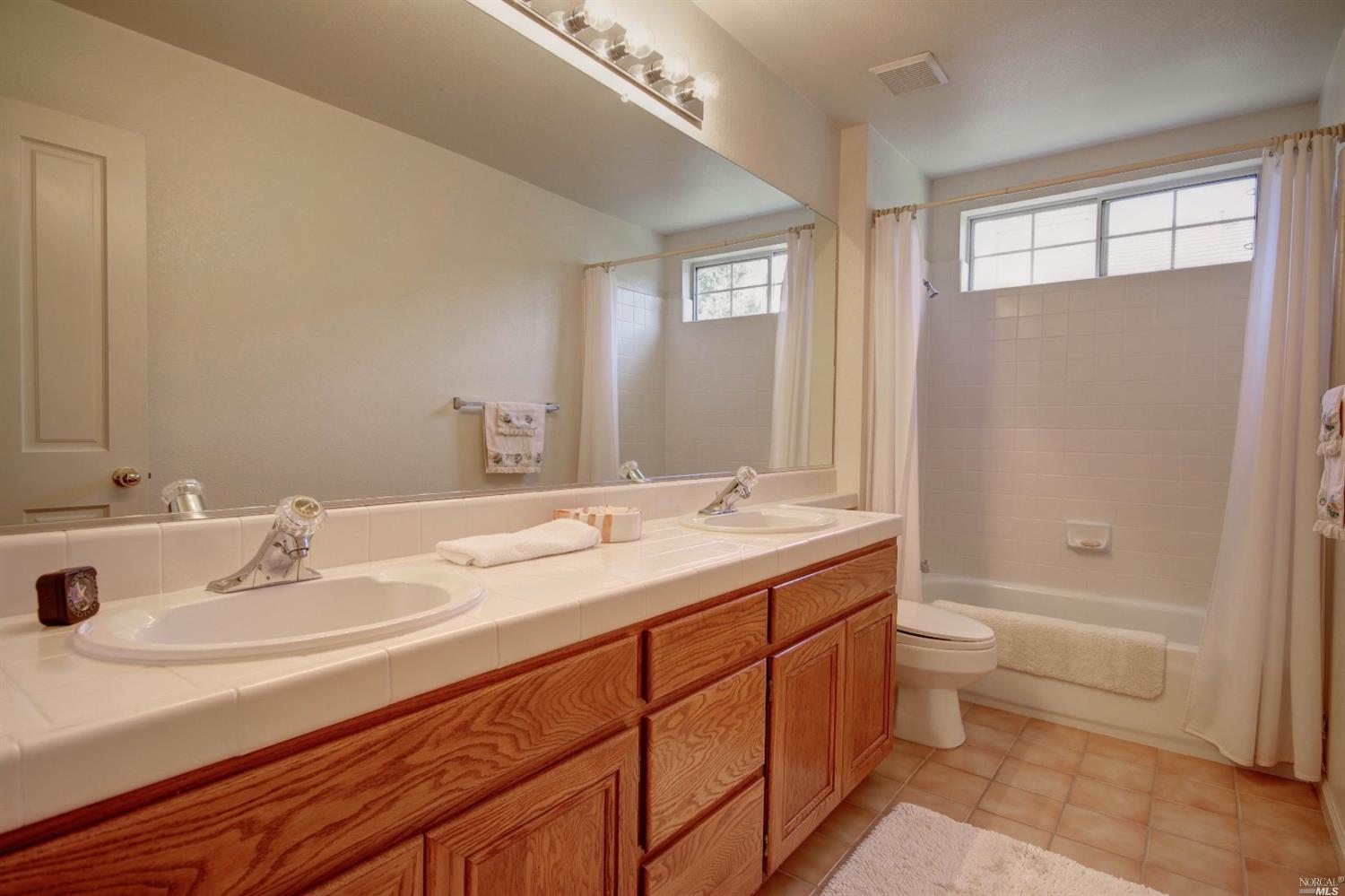 210 Windsor Dr, Petaluma, CA 94952 photo 22