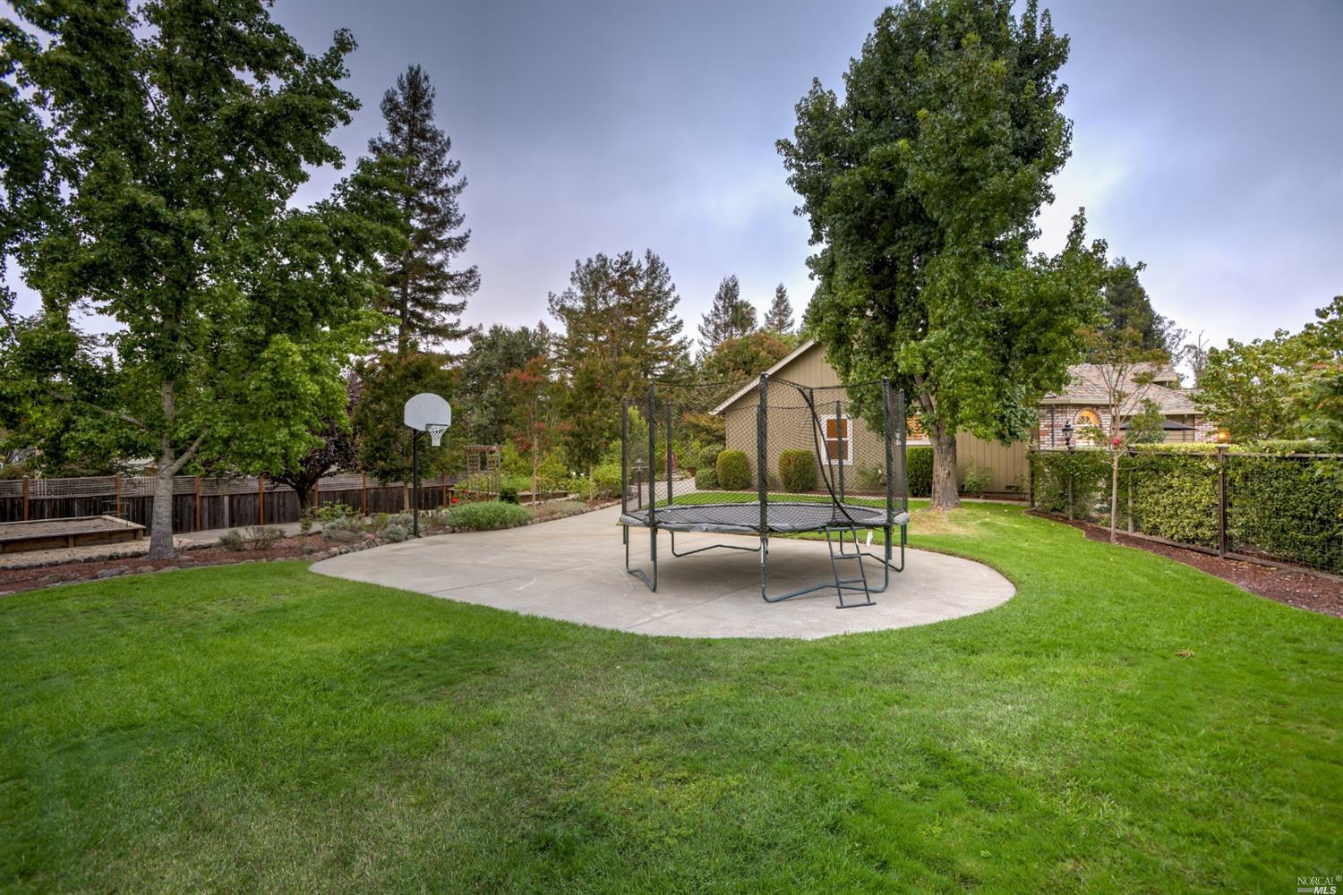 8842 Lund Hill Ln, Cotati, CA 94931 photo 36