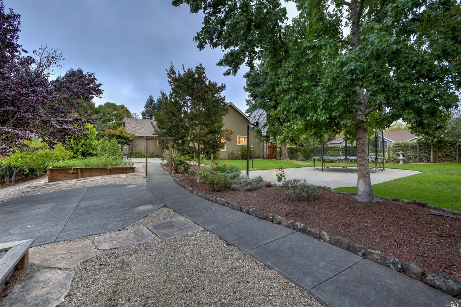 8842 Lund Hill Ln, Cotati, CA 94931 photo 35