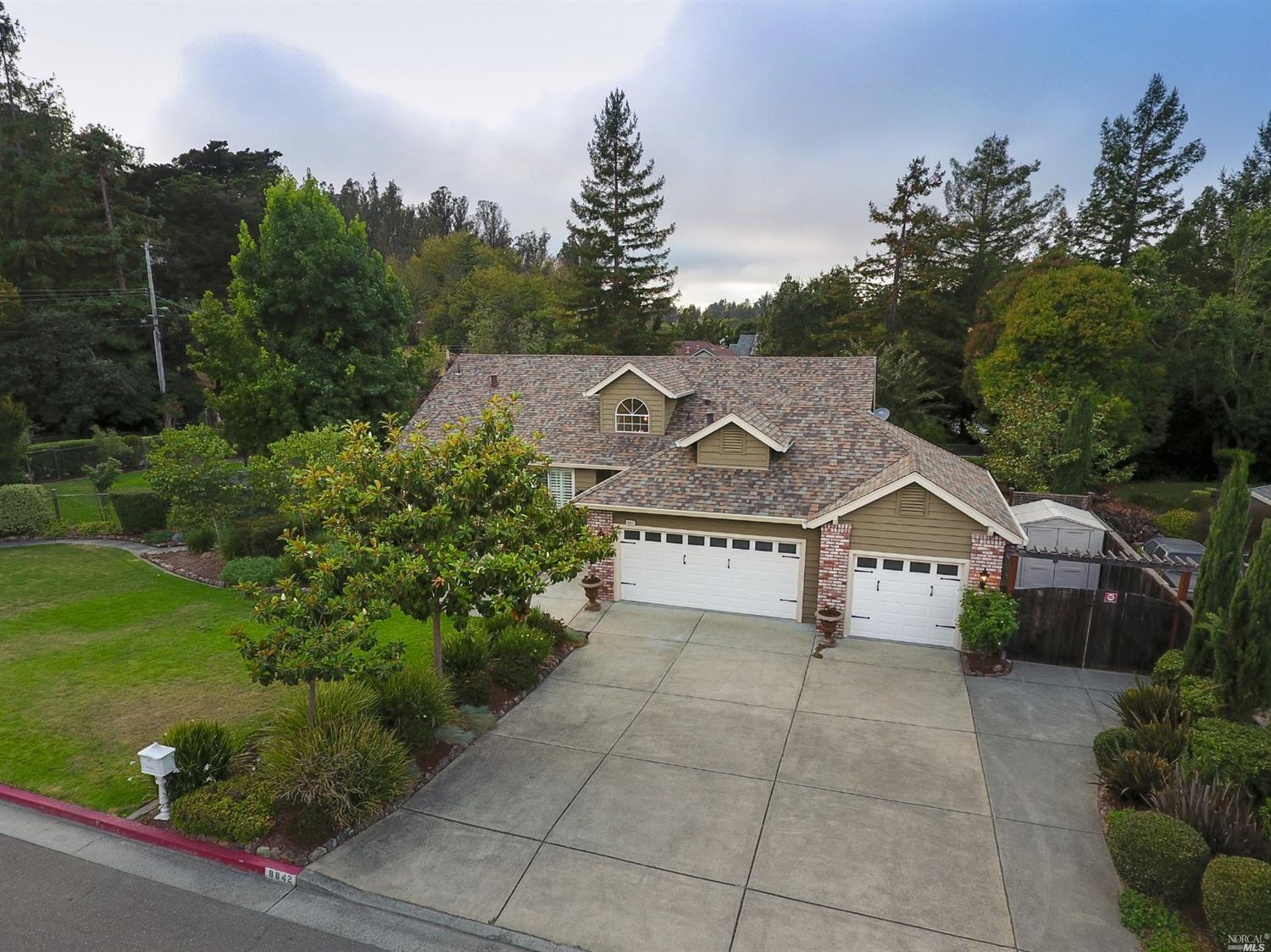 8842 Lund Hill Ln, Cotati, CA 94931 photo 3