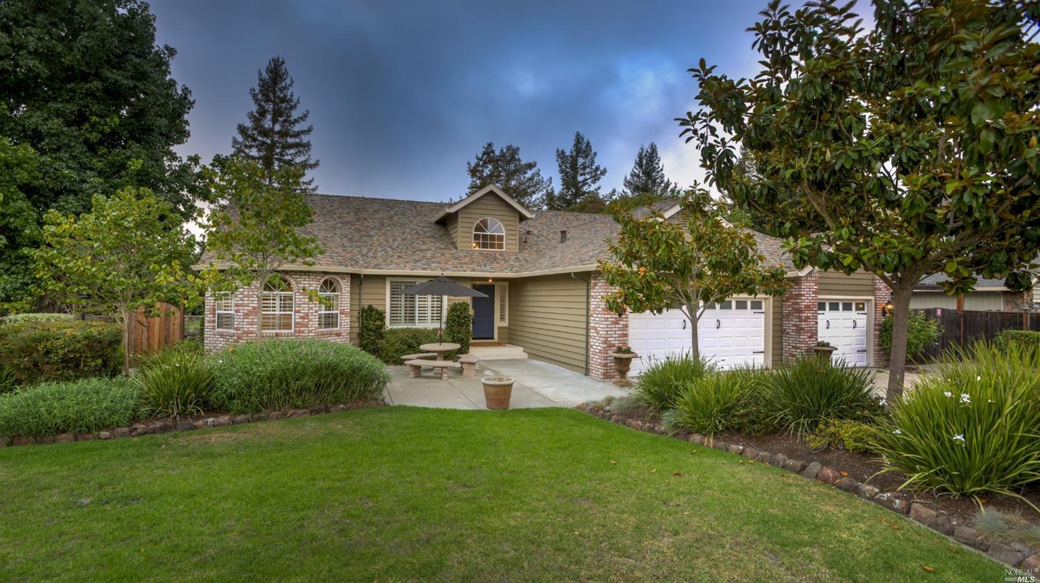 8842 Lund Hill Ln, Cotati, CA 94931 photo 2