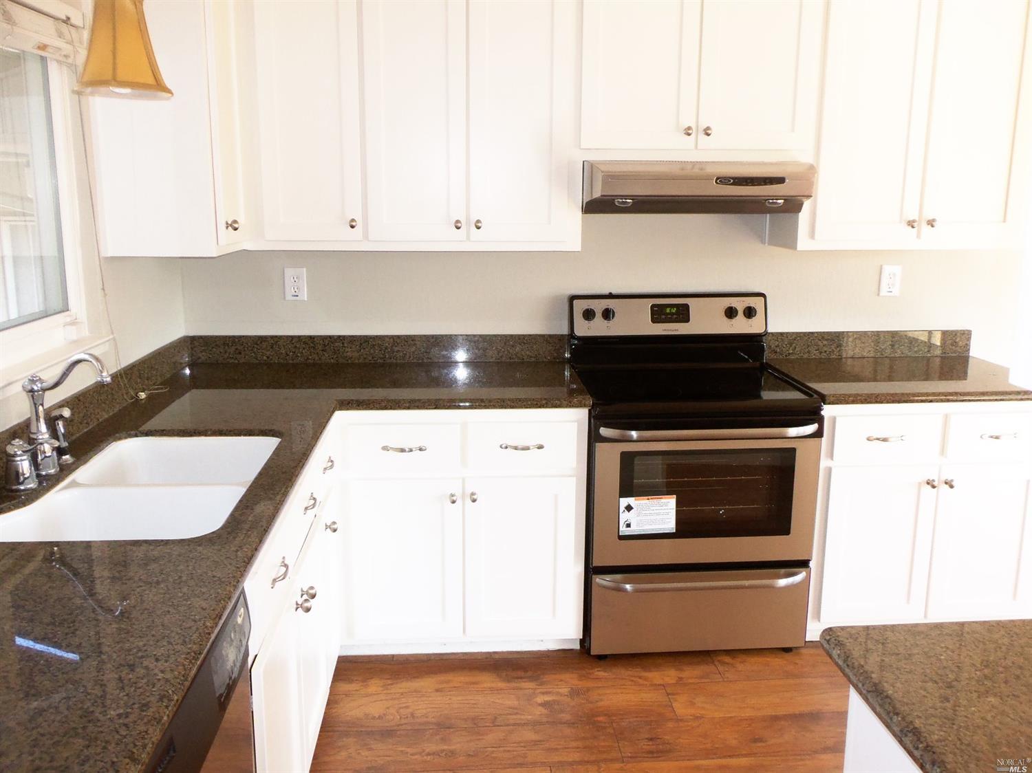 199 Lands End Ct, Vallejo, CA 94591 photo 2
