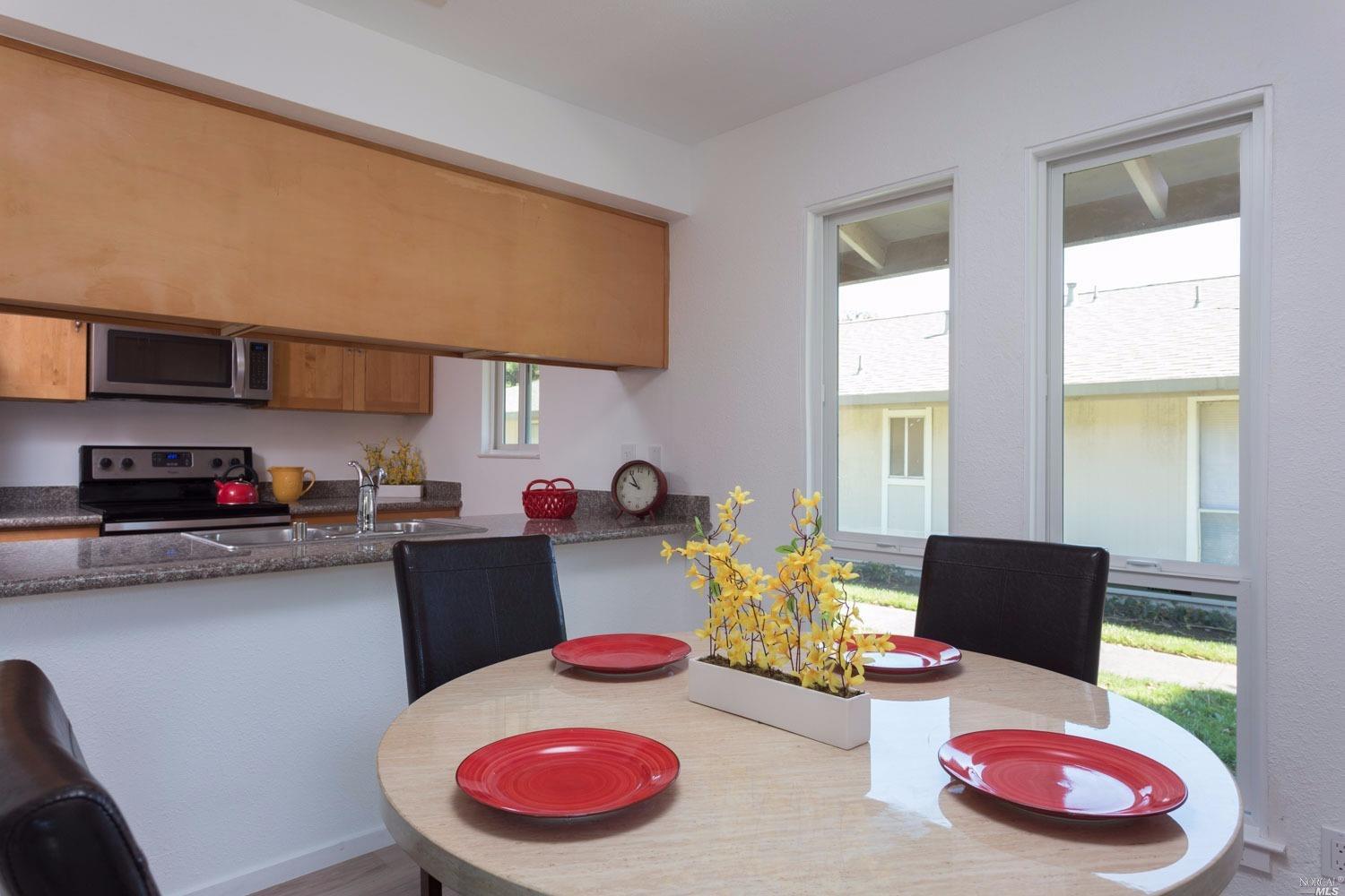 148 Roundtree Blvd, San Rafael, CA 94903 photo 4