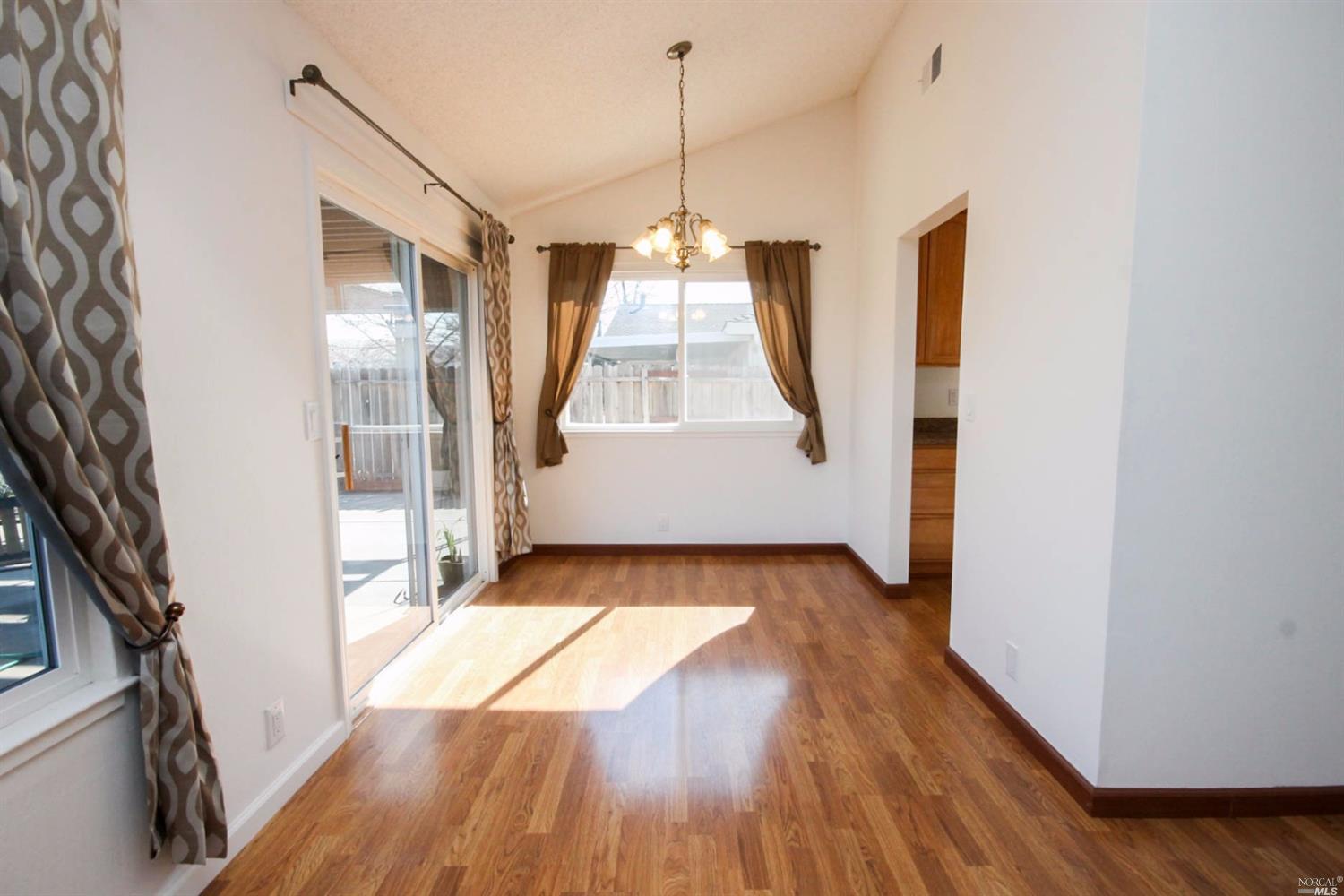 148 Molina St, Vallejo, CA 94591 photo 10