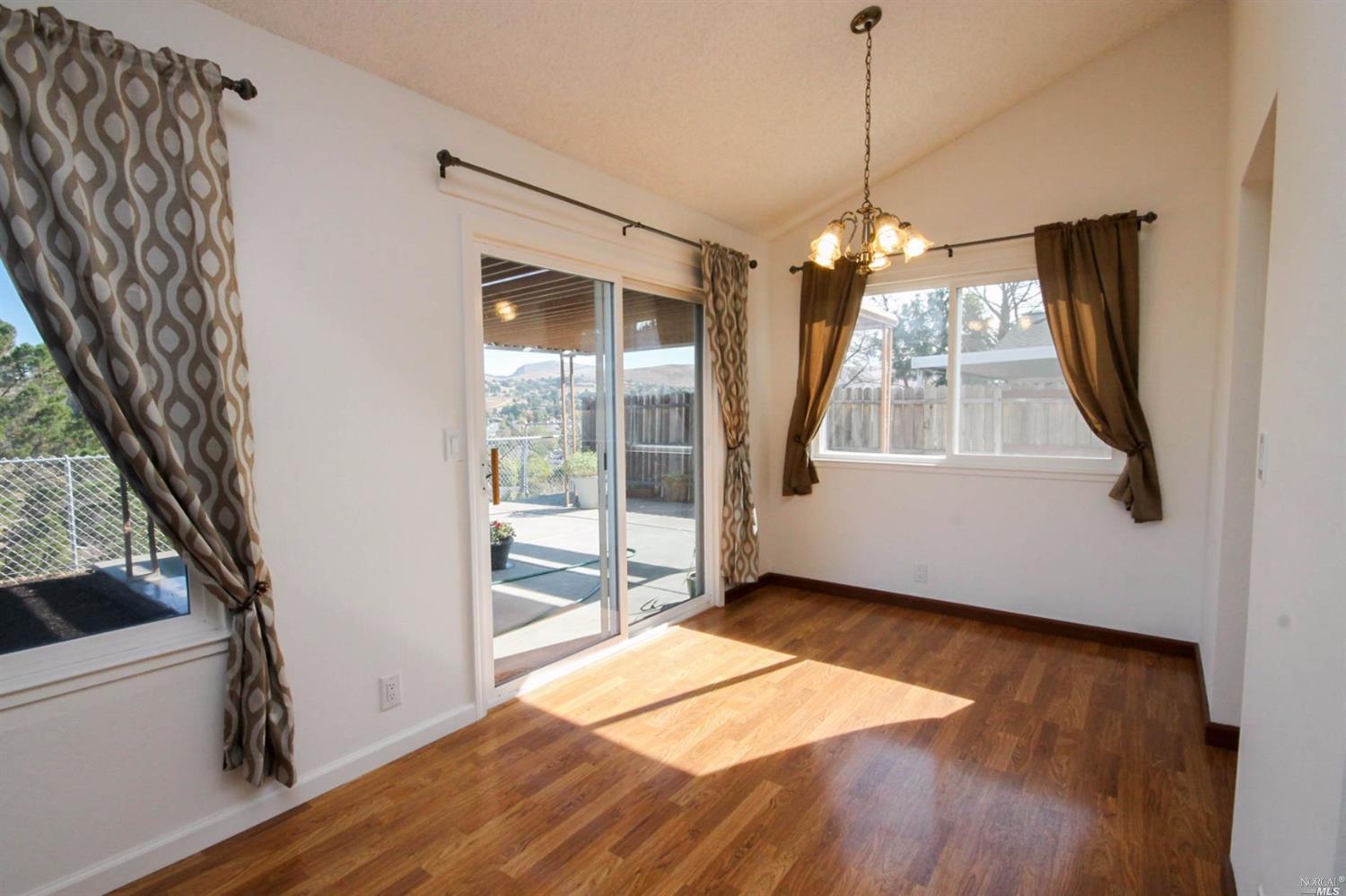 148 Molina St, Vallejo, CA 94591 photo 11