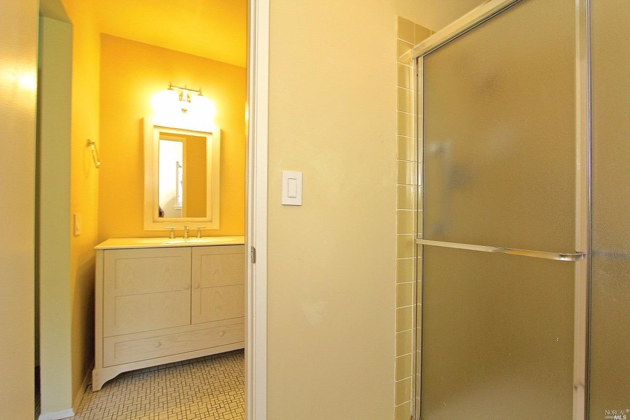 16 Deuce Ct, Fairfax, CA 94930 photo 13