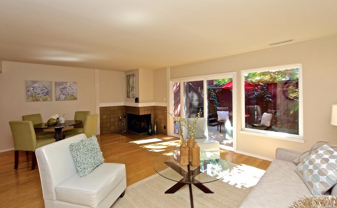 16 Deuce Ct, Fairfax, CA 94930 photo 2