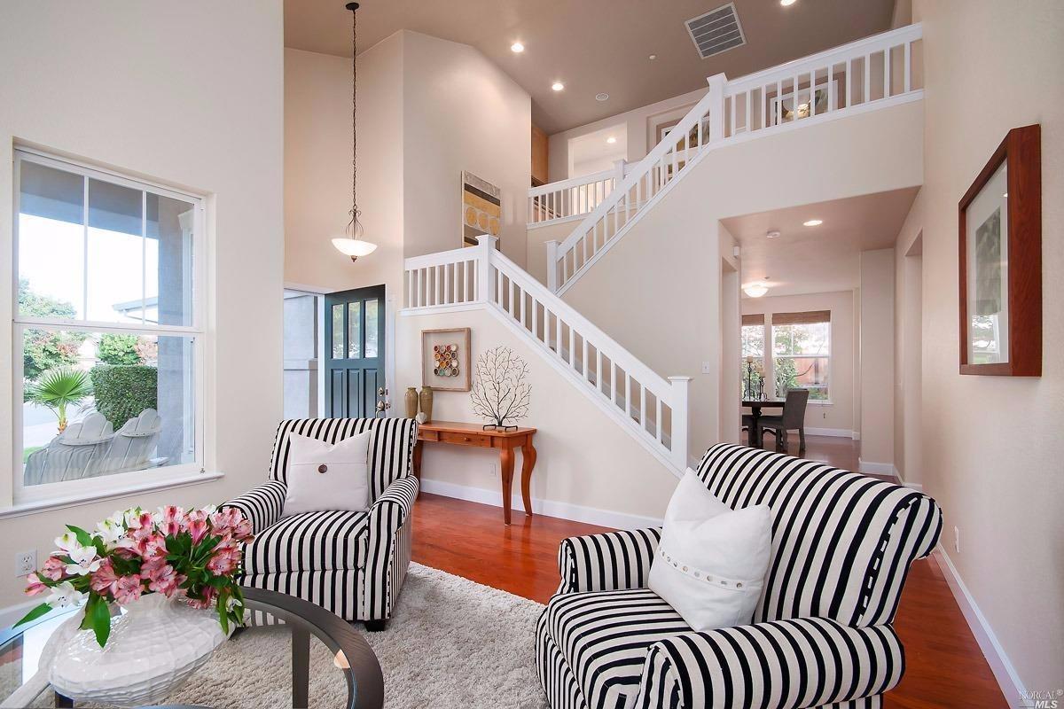22 Moore Rd, Novato, CA 94949 photo 6