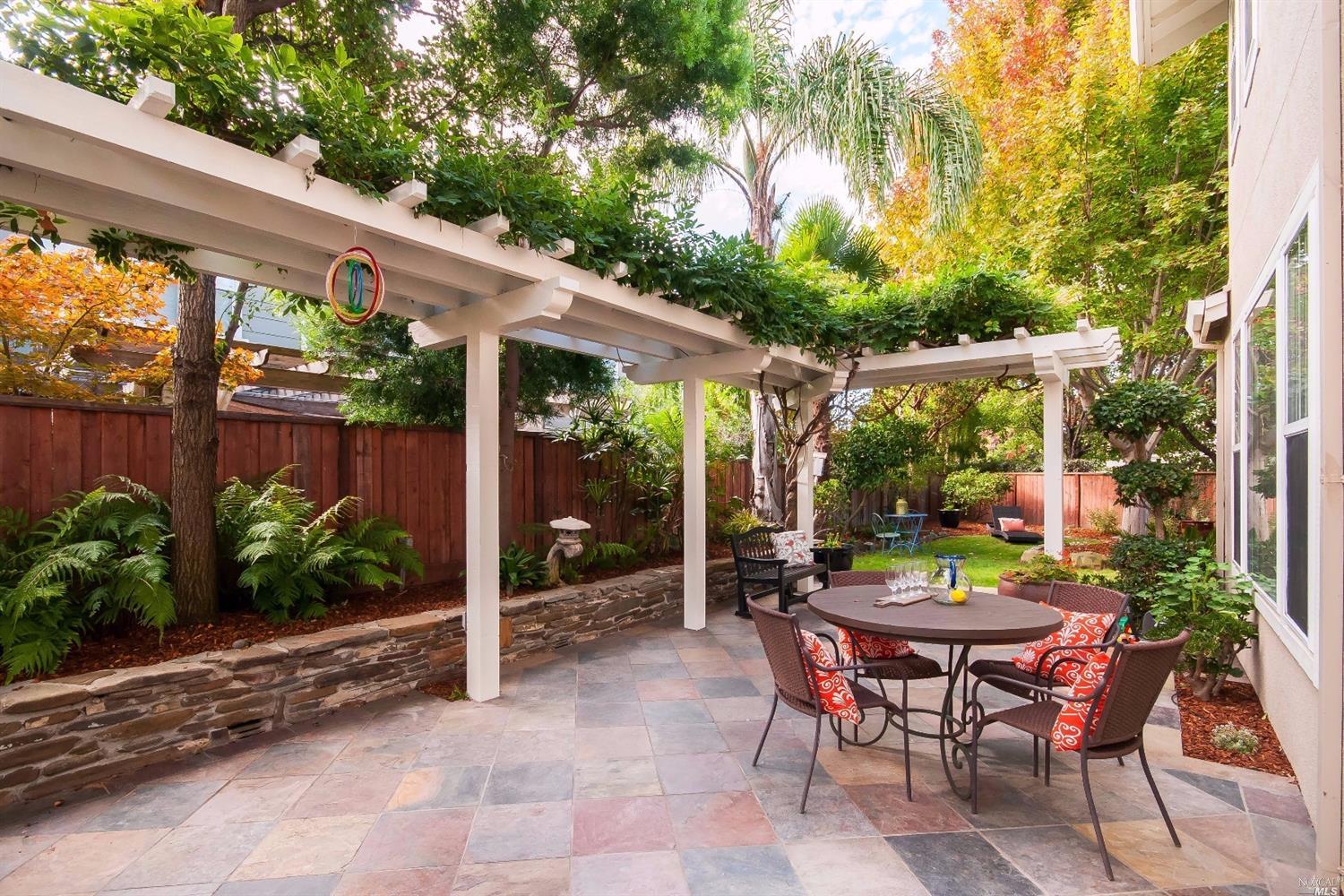 22 Moore Rd, Novato, CA 94949 photo 1