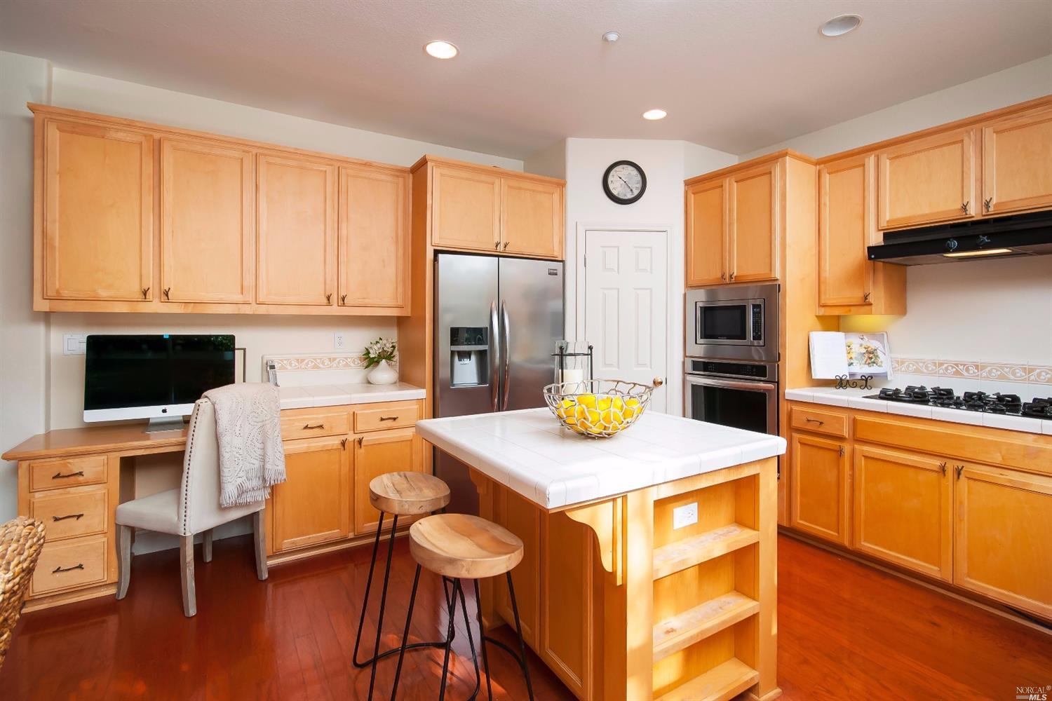 22 Moore Rd, Novato, CA 94949 photo 5