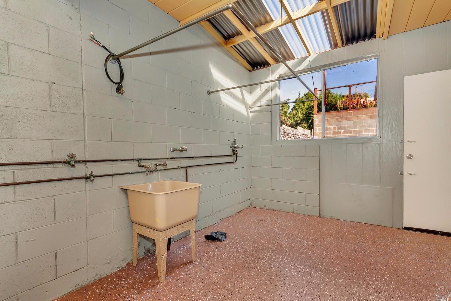 646 Everett Pl, Vallejo, CA 94590 photo 18