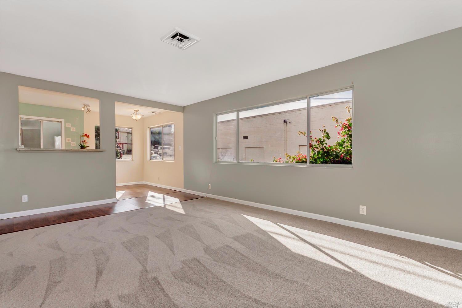 646 Everett Pl, Vallejo, CA 94590 photo 5
