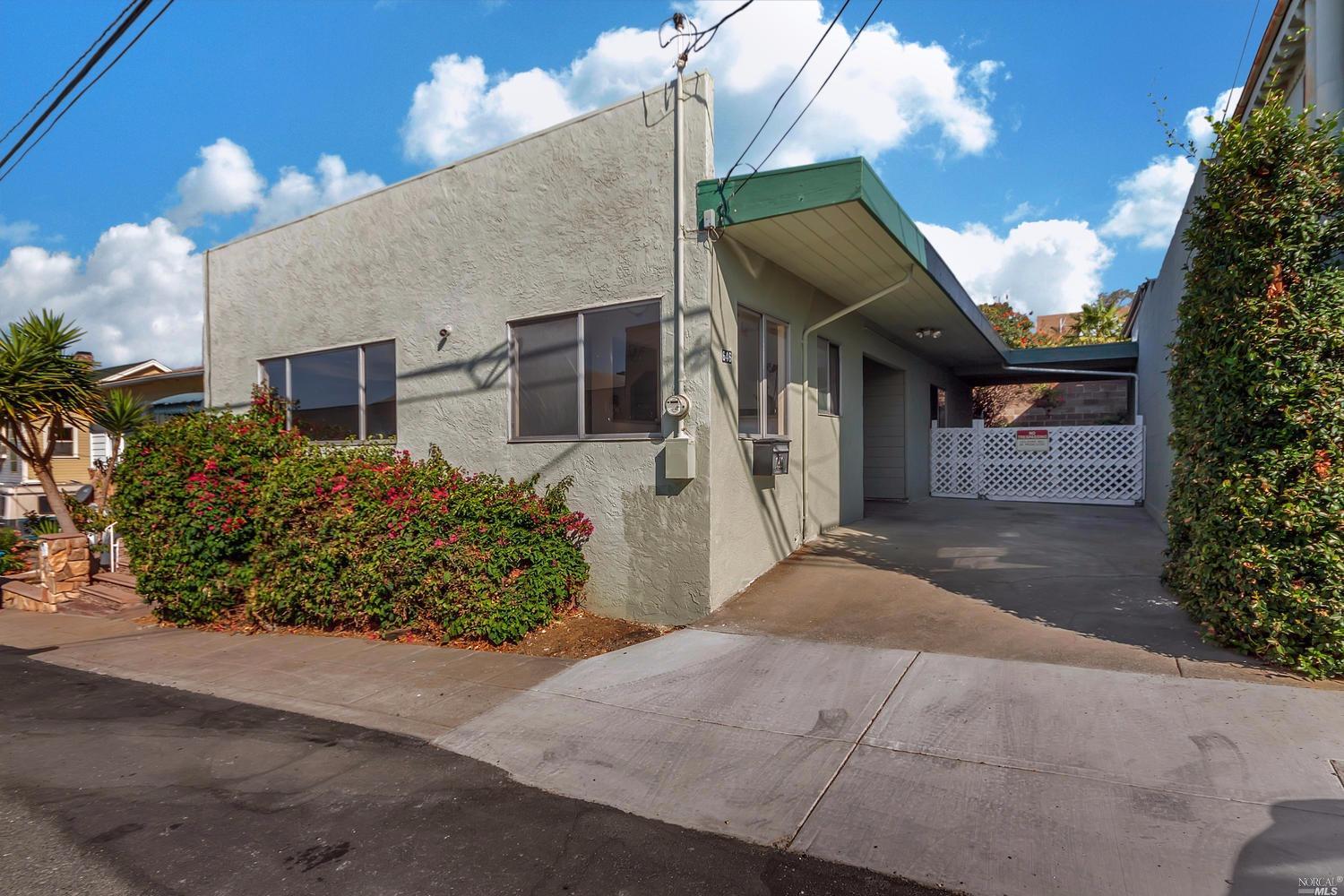 646 Everett Pl, Vallejo, CA 94590 photo 1