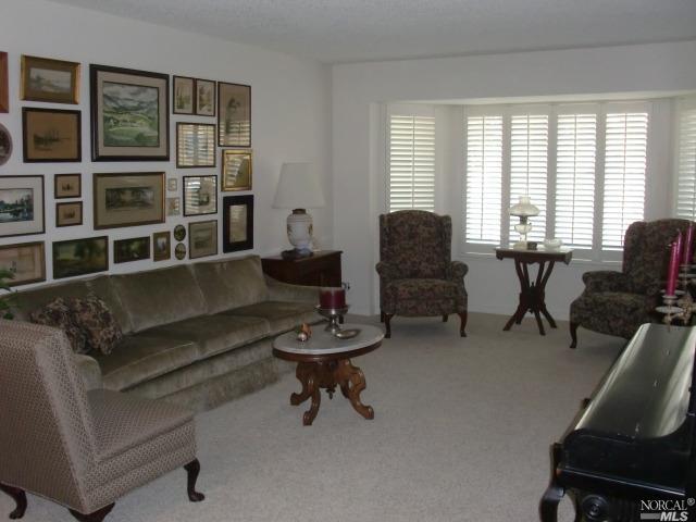 359 Regents Park Dr, Vallejo, CA 94591 photo 3