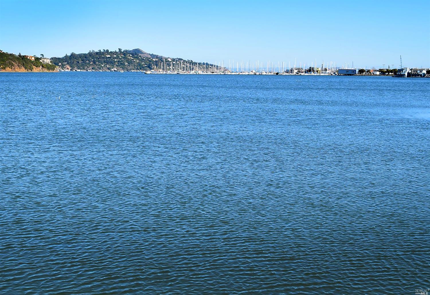 4 Commodor Marina, Sausalito, CA 94965 photo 3