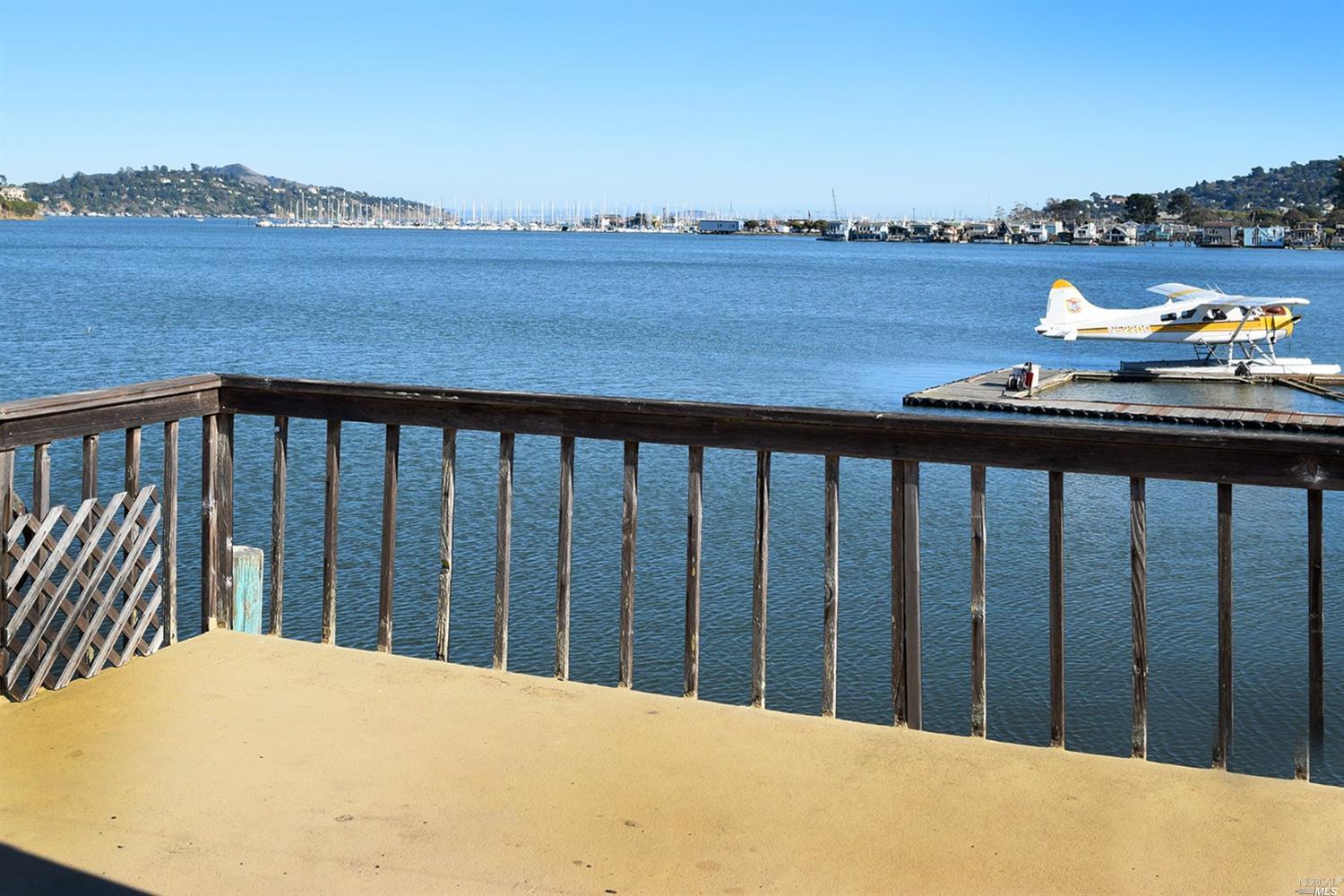 4 Commodor Marina, Sausalito, CA 94965 photo 2