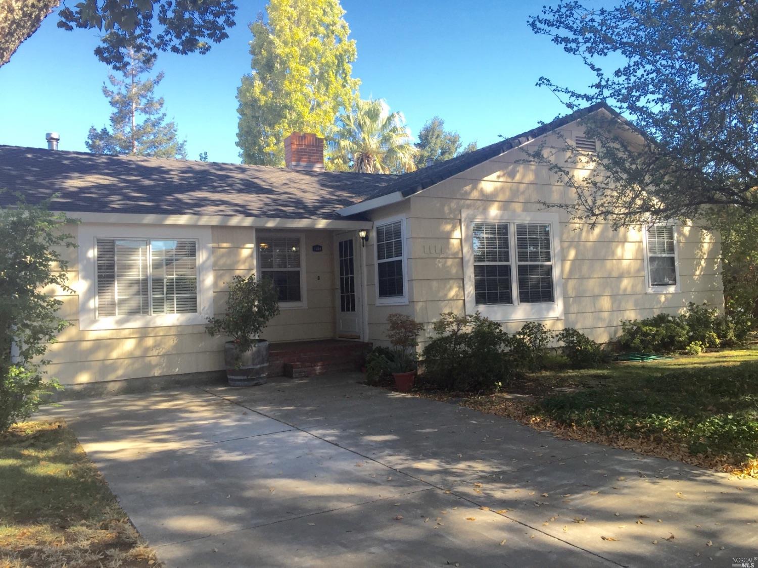 1304 Empire St, Fairfield, CA 94533 photo 1