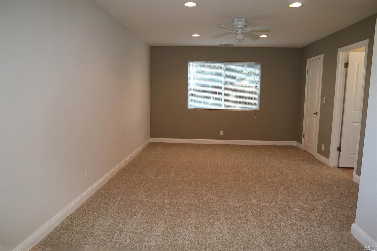 309 W H St, Dixon, CA 95620 photo 10