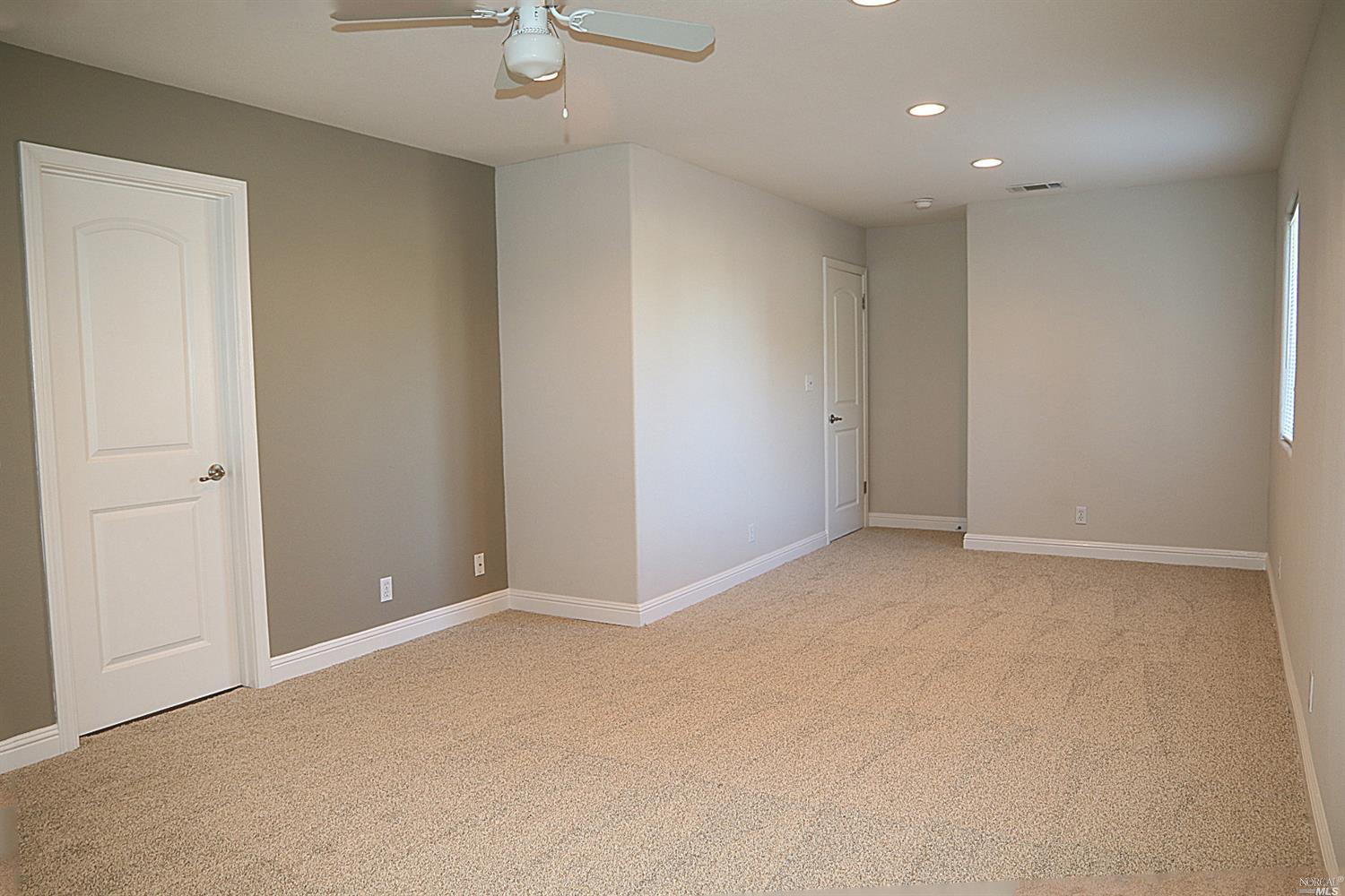 309 W H St, Dixon, CA 95620 photo 9