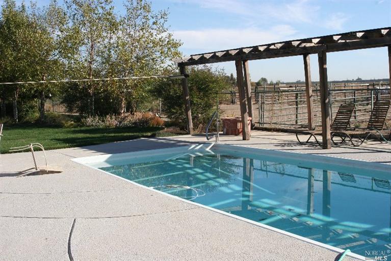 7732 Serpa Ln, Dixon, CA 95620 photo 15