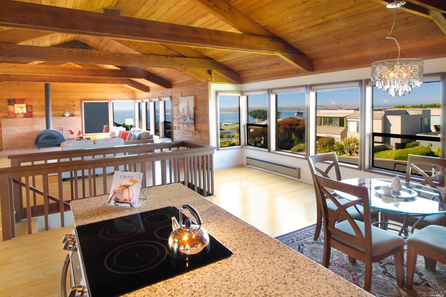 376 Sanderling Ct, Bodega Bay, CA 94923 photo 6