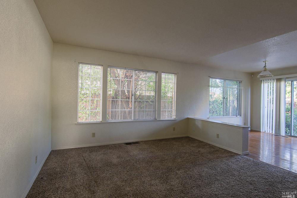 491 Bald Eagle Dr, Vacaville, CA 95688 photo 8