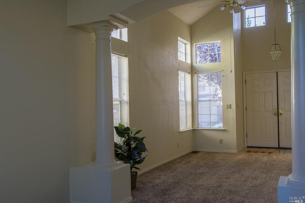 491 Bald Eagle Dr, Vacaville, CA 95688 photo 4