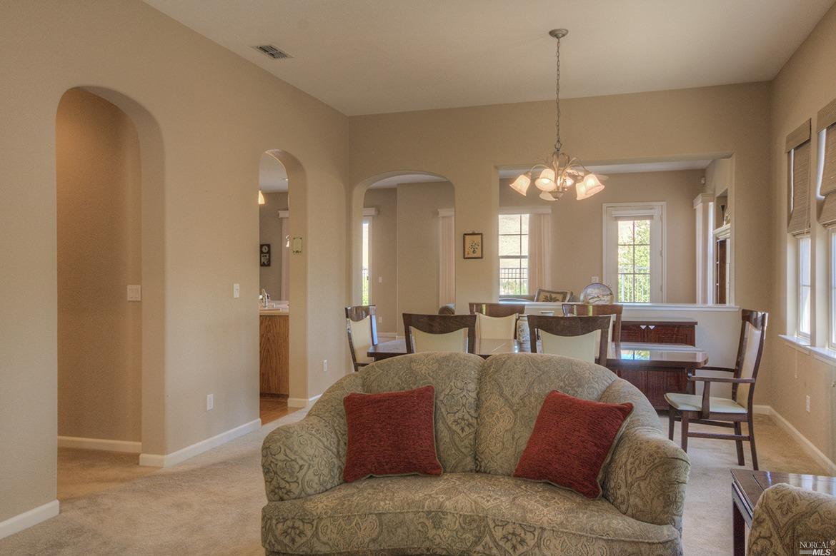 1532 Landmark Dr, Vallejo, CA 94591 photo 3