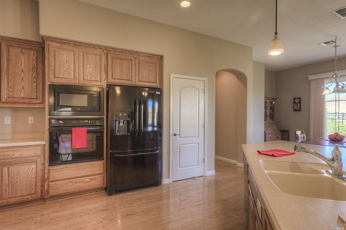 1532 Landmark Dr, Vallejo, CA 94591 photo 8