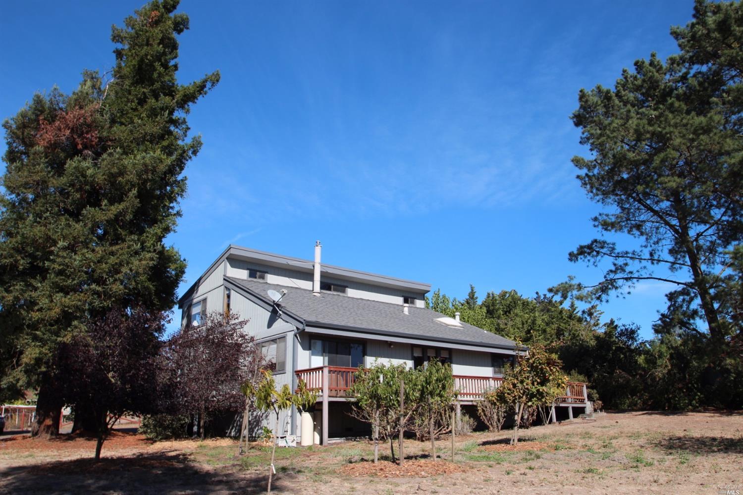 1968 Mcsween Ln, Petaluma, CA 94954 photo 1
