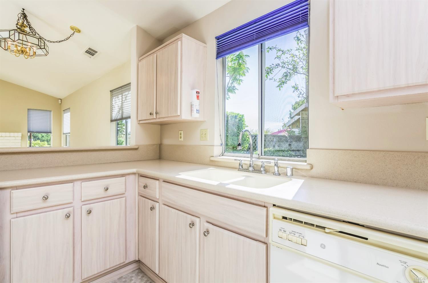 Undisclosed, Vallejo, CA 94591 photo 10