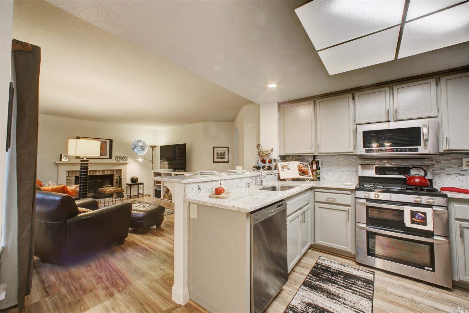 9613 Southampton Dr, Windsor, CA 95492 photo 14