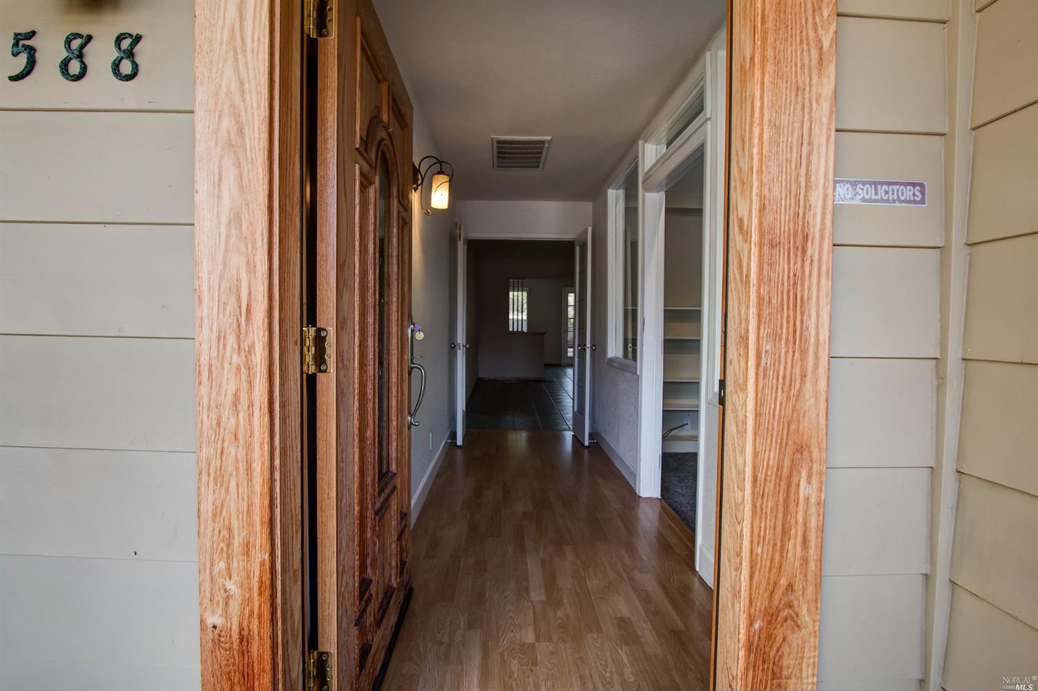 588 Brunswick Dr, Vallejo, CA 94591 photo 3