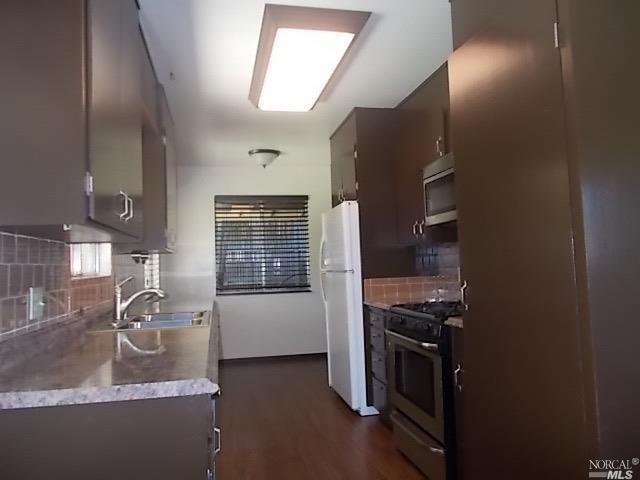 1001 Maple Ave, Ukiah, CA 95482 photo 2