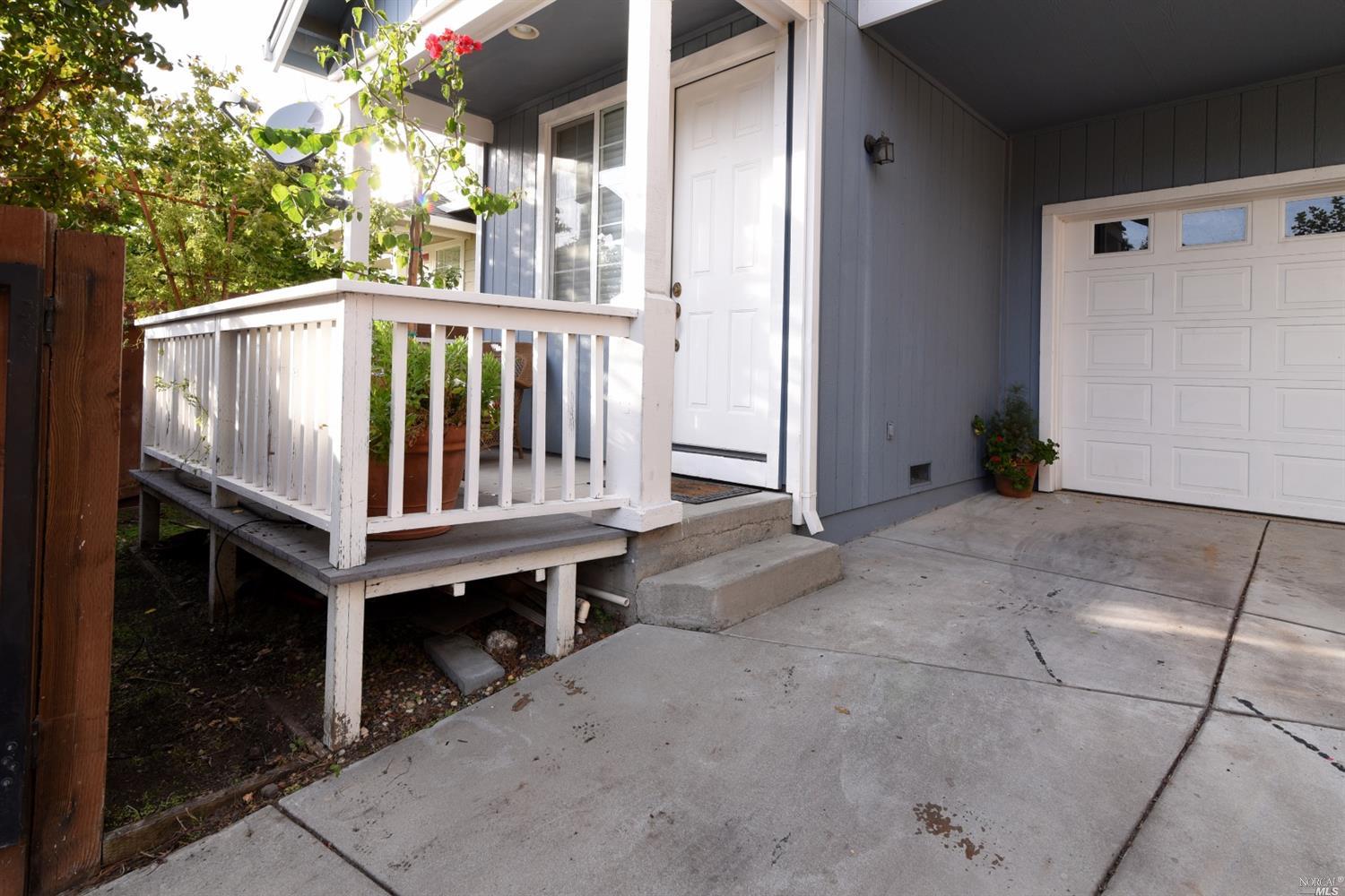 115 Pine Ave, Sonoma, CA 95476 photo 2
