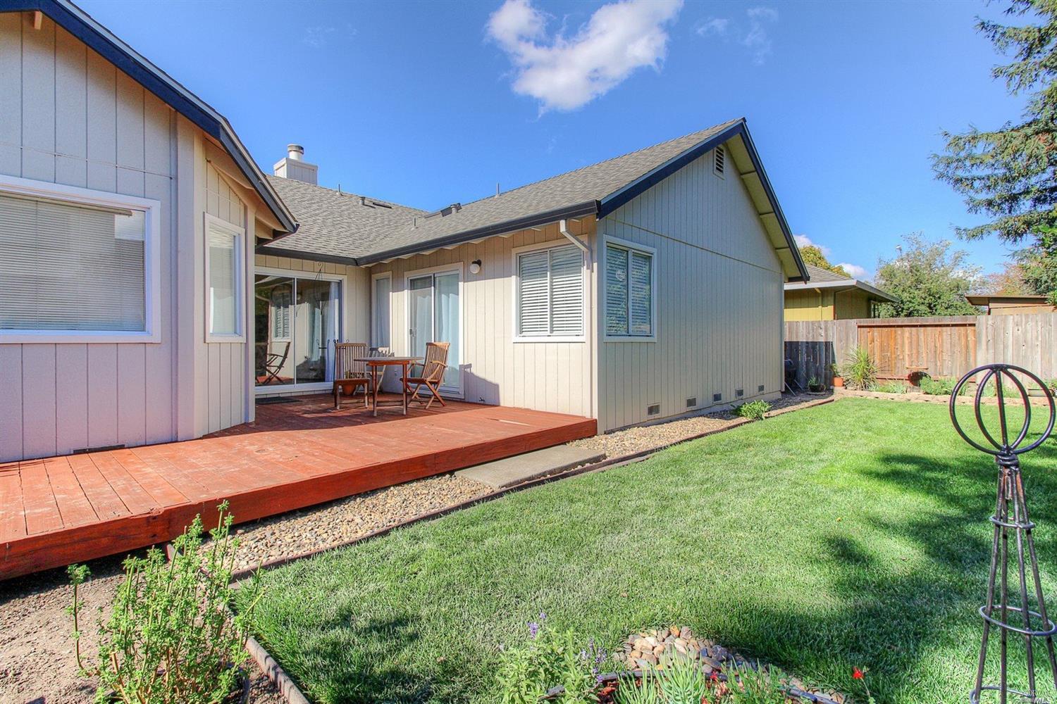 7924 Winter Born Way, Windsor, CA 95492 photo 16
