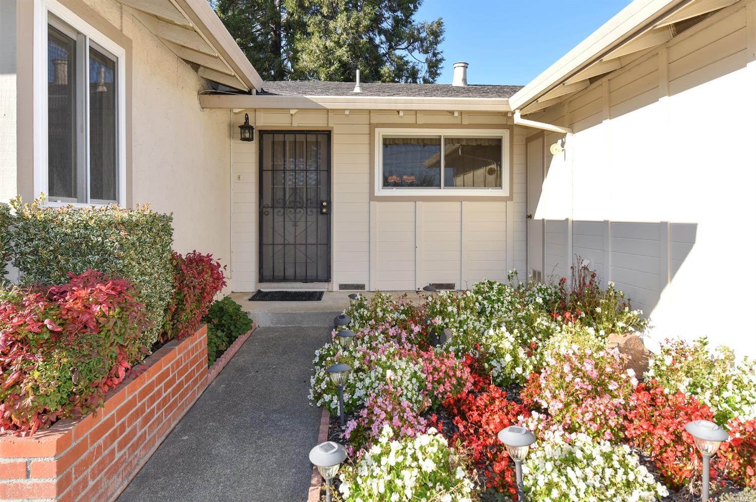 2520 Macgregor Ct, Napa, CA 94558 photo 2