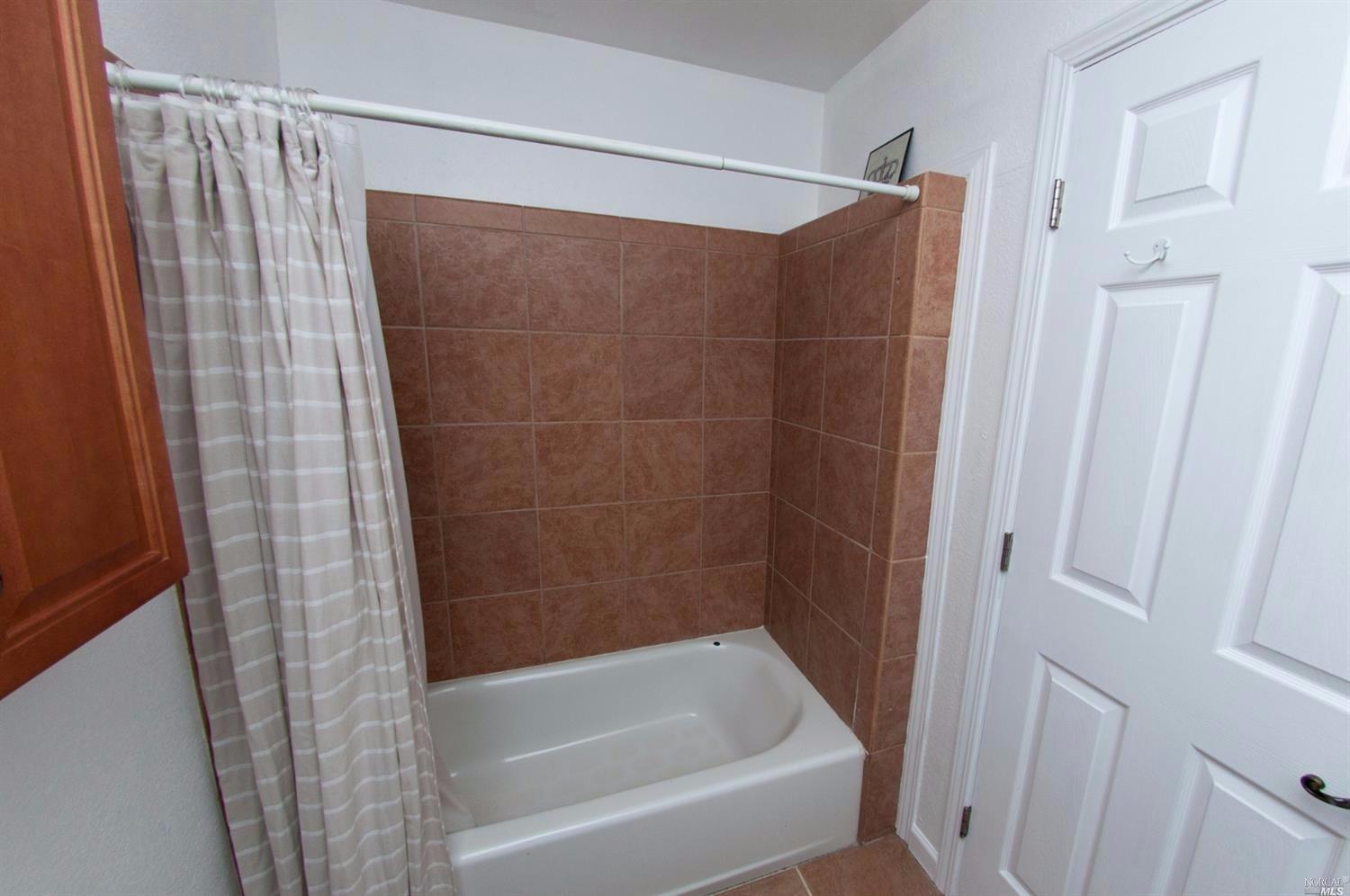 101 Essex Ct, Vallejo, CA 94591 photo 12