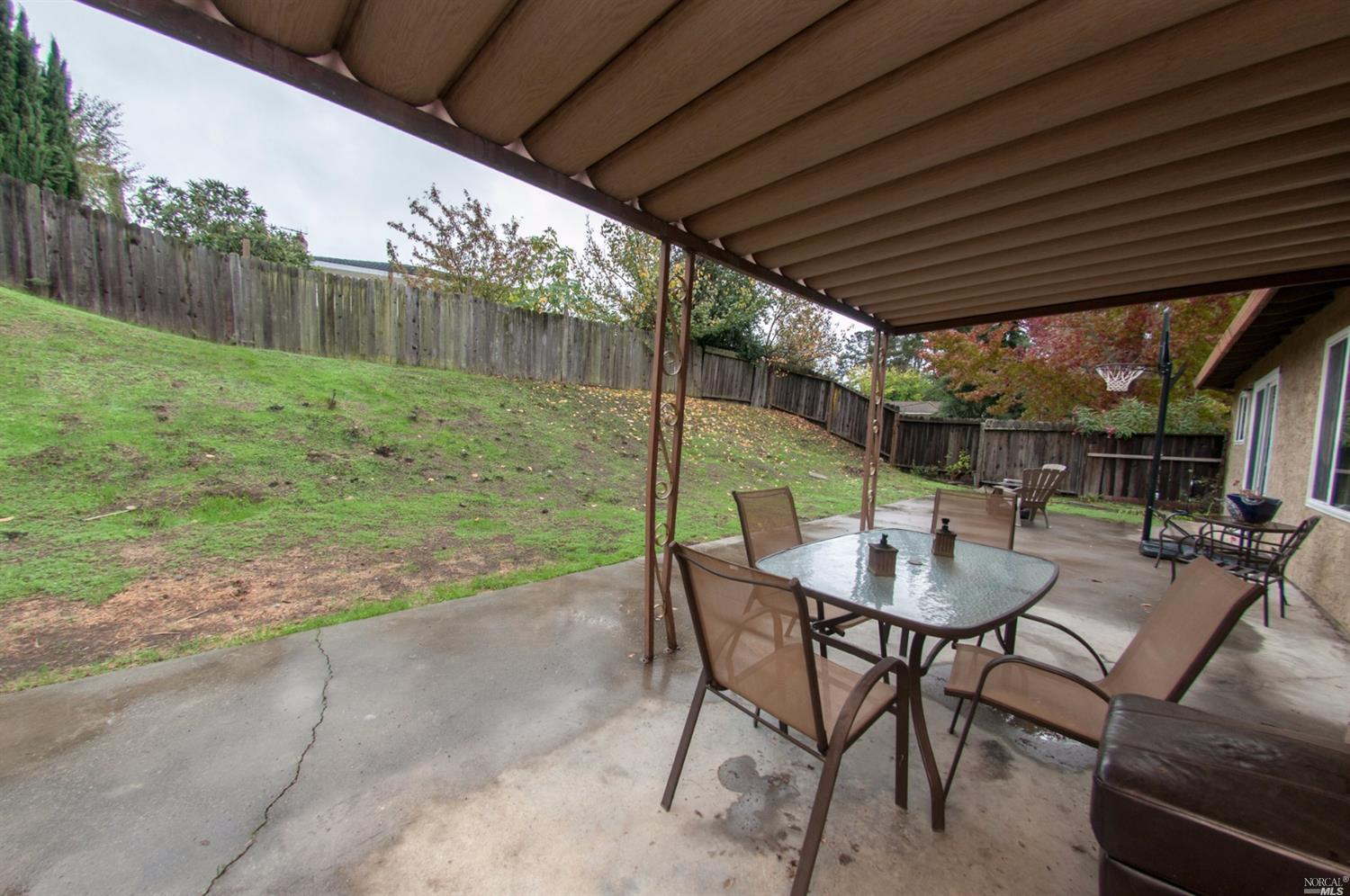 101 Essex Ct, Vallejo, CA 94591 photo 17