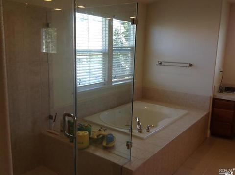 1271 Landmark Dr, Vallejo, CA 94591 photo 11