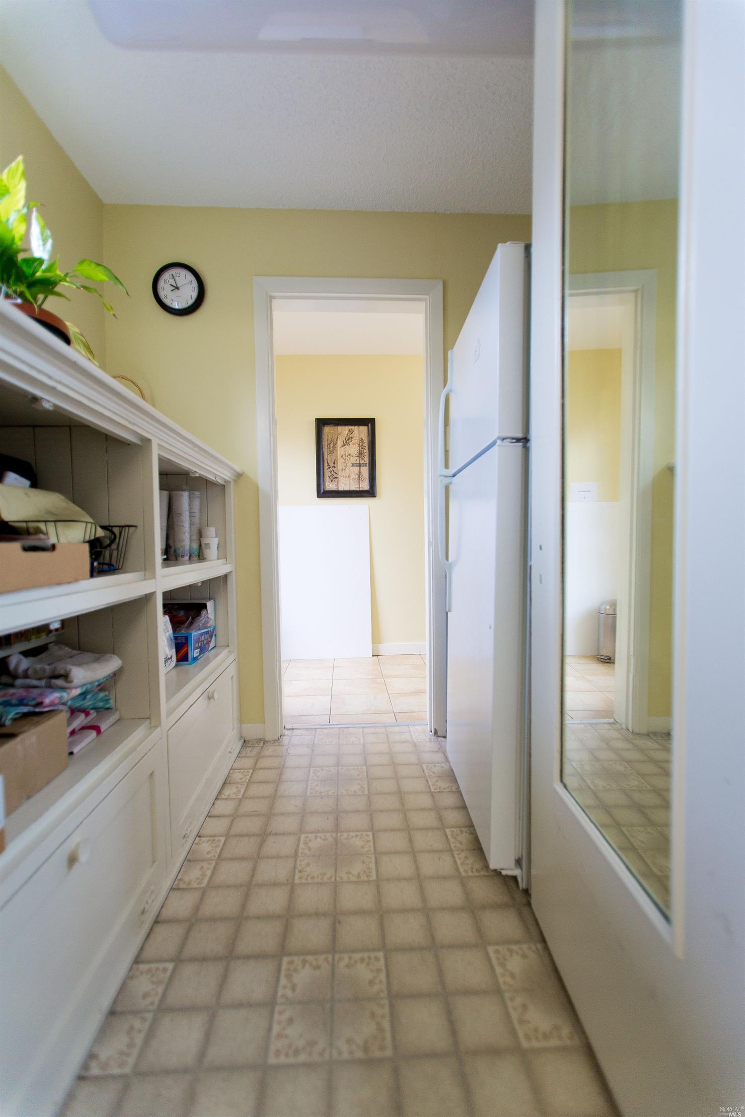 1801 Oak St, Napa, CA 94559 photo 14