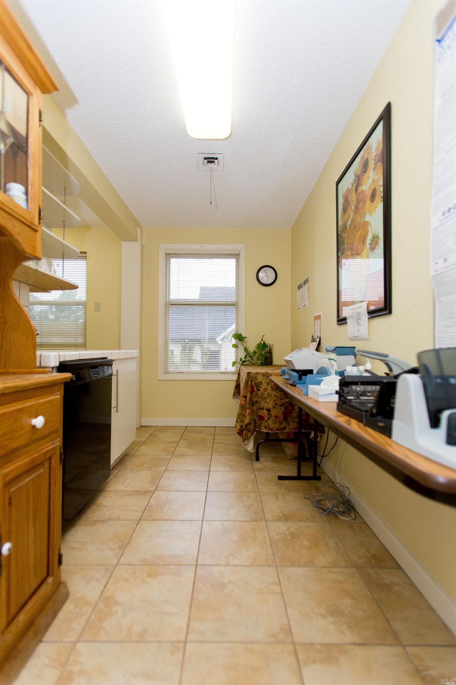 1801 Oak St, Napa, CA 94559 photo 16